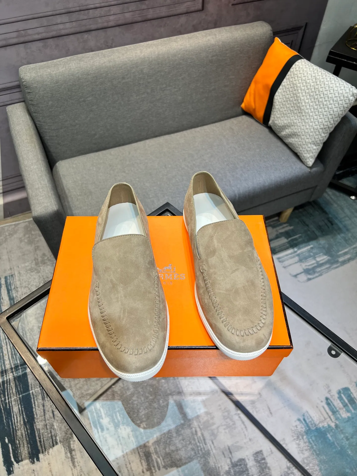 Men's shoes 💰700 [HERMES] Hermès - High-end quality original order 🔍🔍 - Upper: 🔝 cowhide suede splicing design - Inner lining: imported mixed sheepskin - Outsole: TPR foam · Rubber: two-color combined molding outsole - Super high quality control · Fine workmanship: highlighted (high-end, luxury, grade) -Size: 38-44 (45, 46, can be customized)